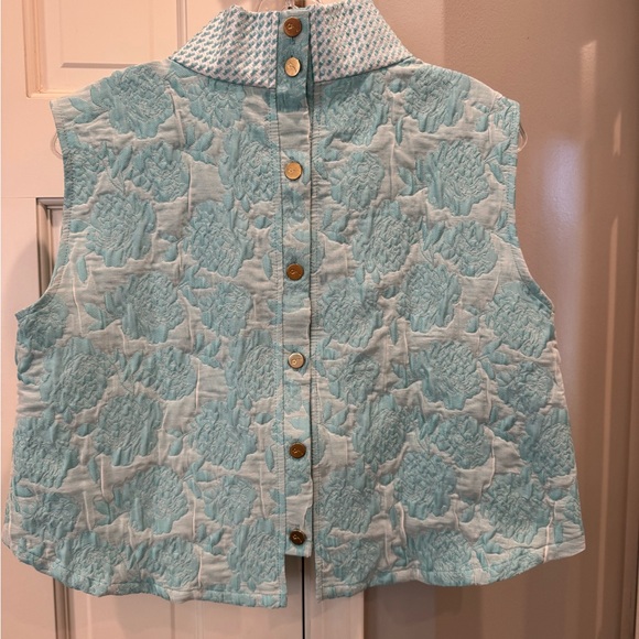 Buru Sleeveless Quilted Mod Top with contrast, Patterned Collar - Picture 2 of 8